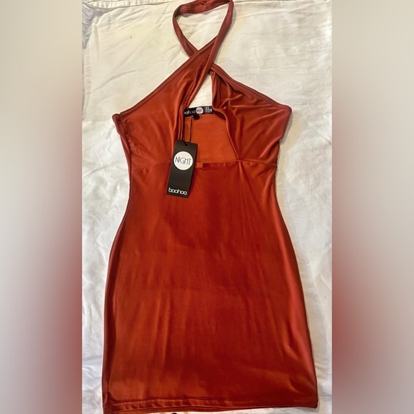 Boohoo Slinky Twist Front Bodycon Dress - Terracotta NWT (New With Tags) - Picture 3 of 3